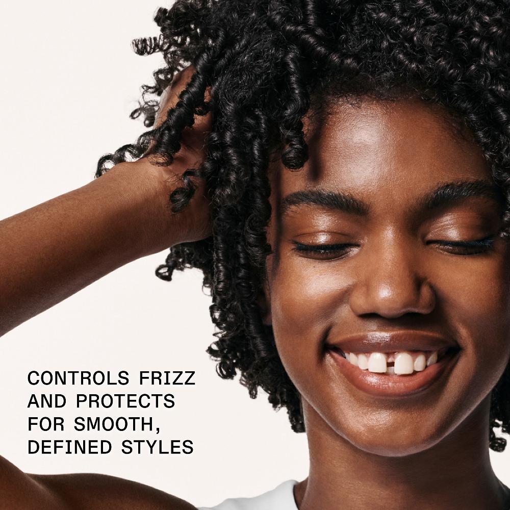 lookfantastic Olaplex No. 6 Bond Smoother Frizz Control Styling-Haarcreme 100 ml Saisonale Angebote