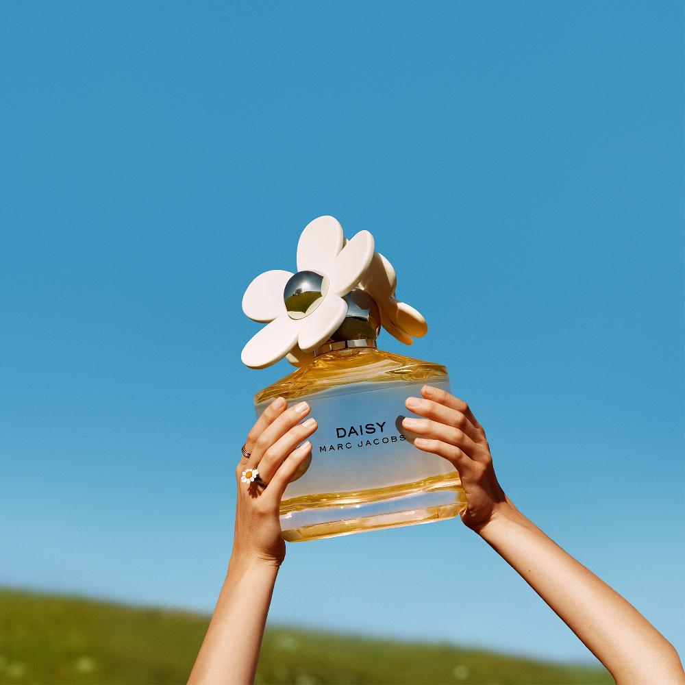 lookfantastic Marc Jacobs Daisy Eau de Toilette 30ml Kauf eins, bekomm eins gratis