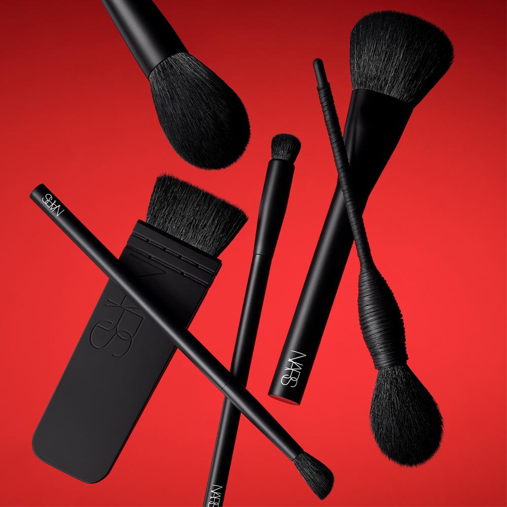 lookfantastic NARS Yachiyo Pinsel Riesige Ersparnisse