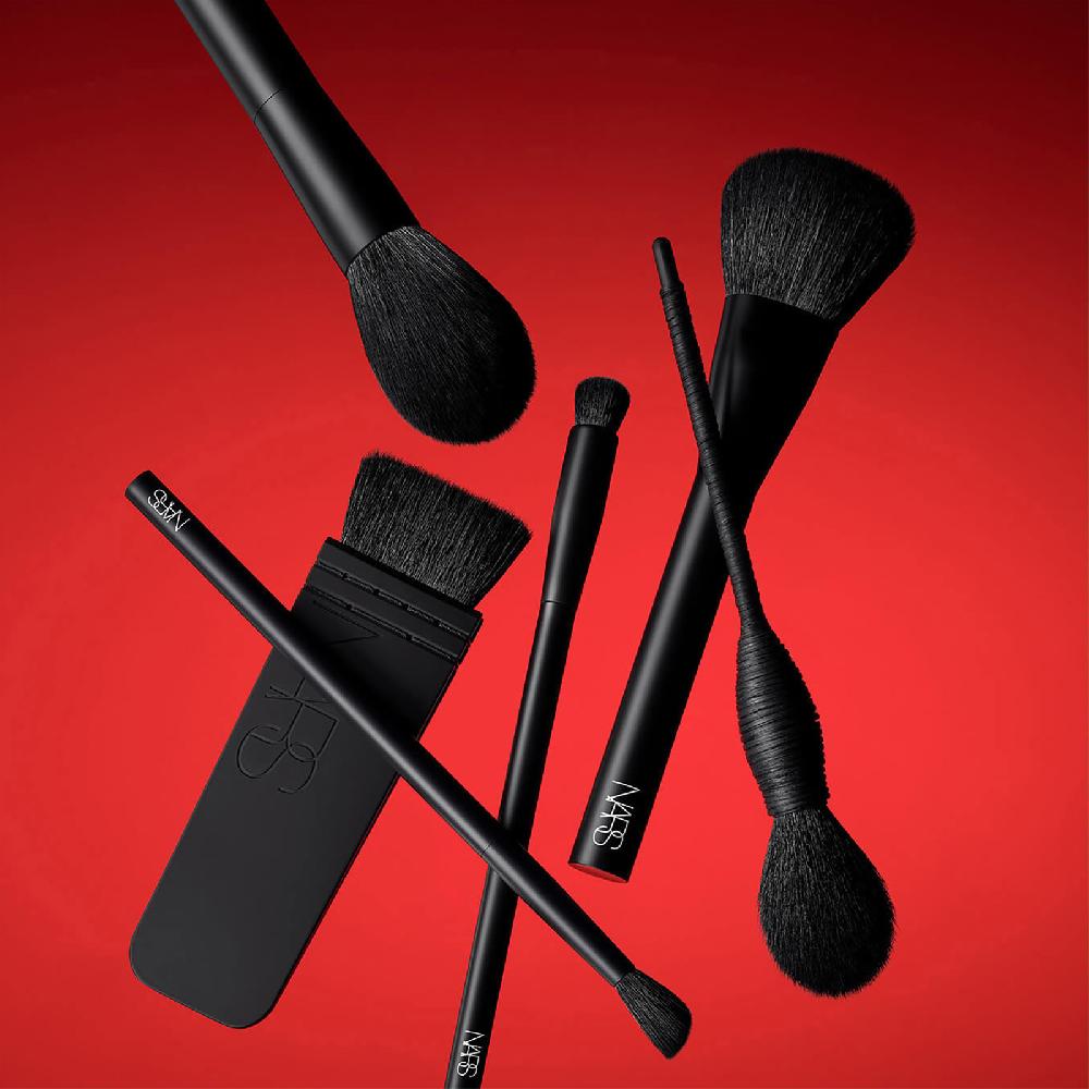 lookfantastic NARS Soft Matte Complete Concealer Brush Nur noch ein Tag übrig
