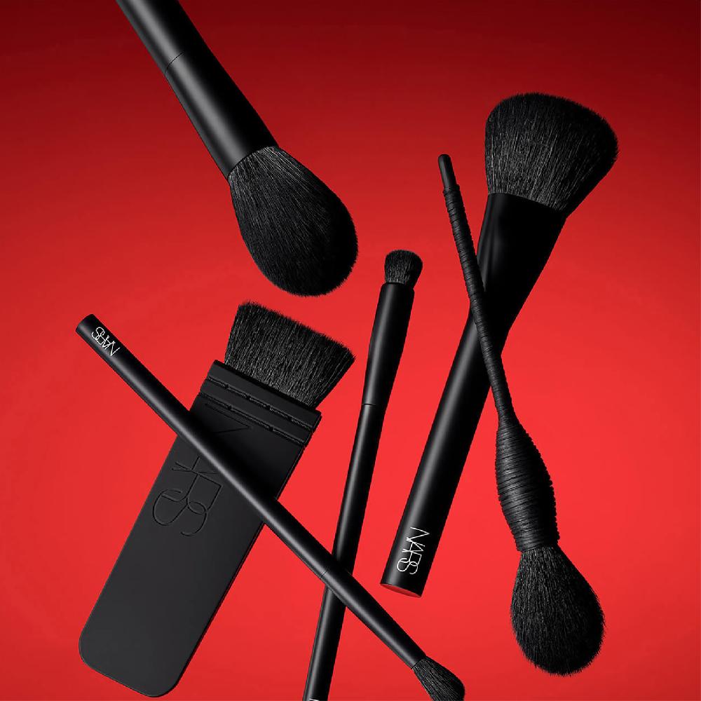lookfantastic NARS Powder Brush Kostenloser Versand international