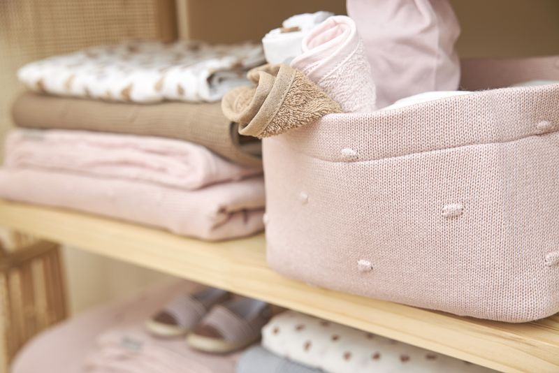 babymarkt Wickeltischkörbchen klein Knots Soft Pink Neueste Stile