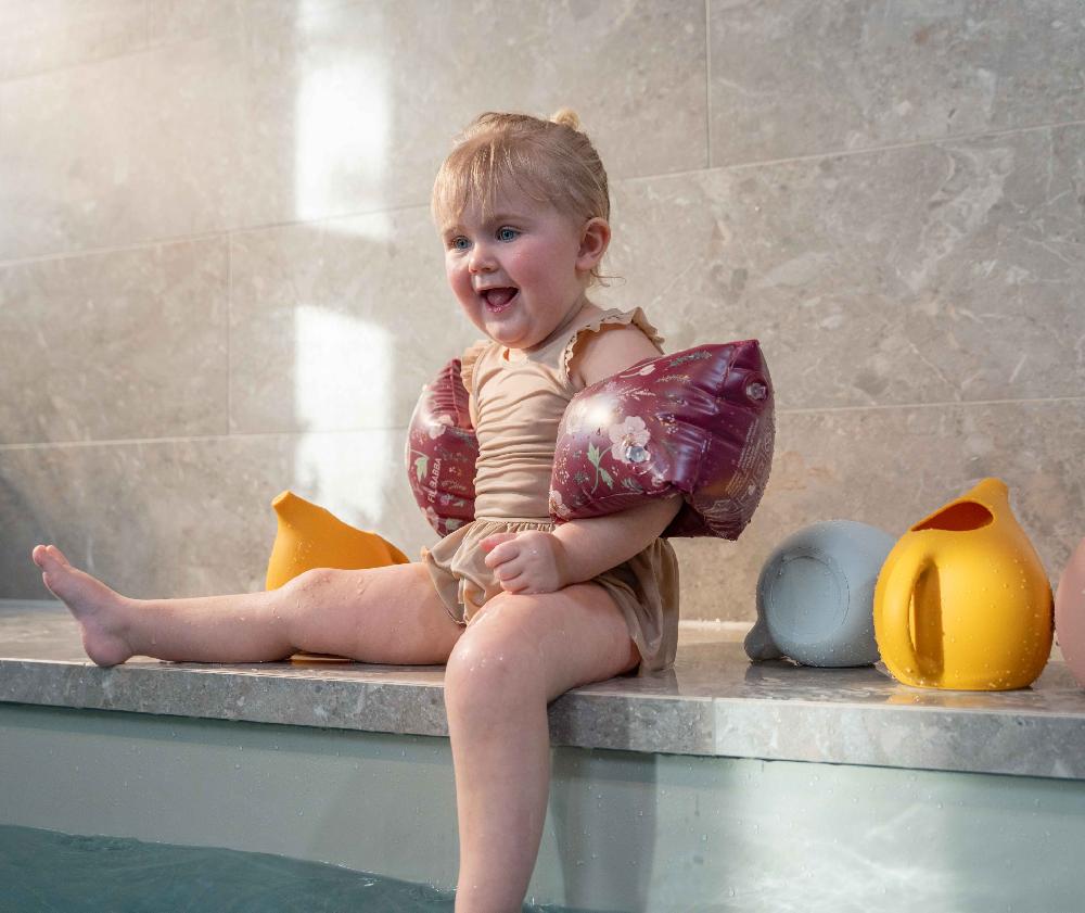babymarkt Silikon Gießkanne Honey Gold 50% Rabatt mit kostenlosem Versand